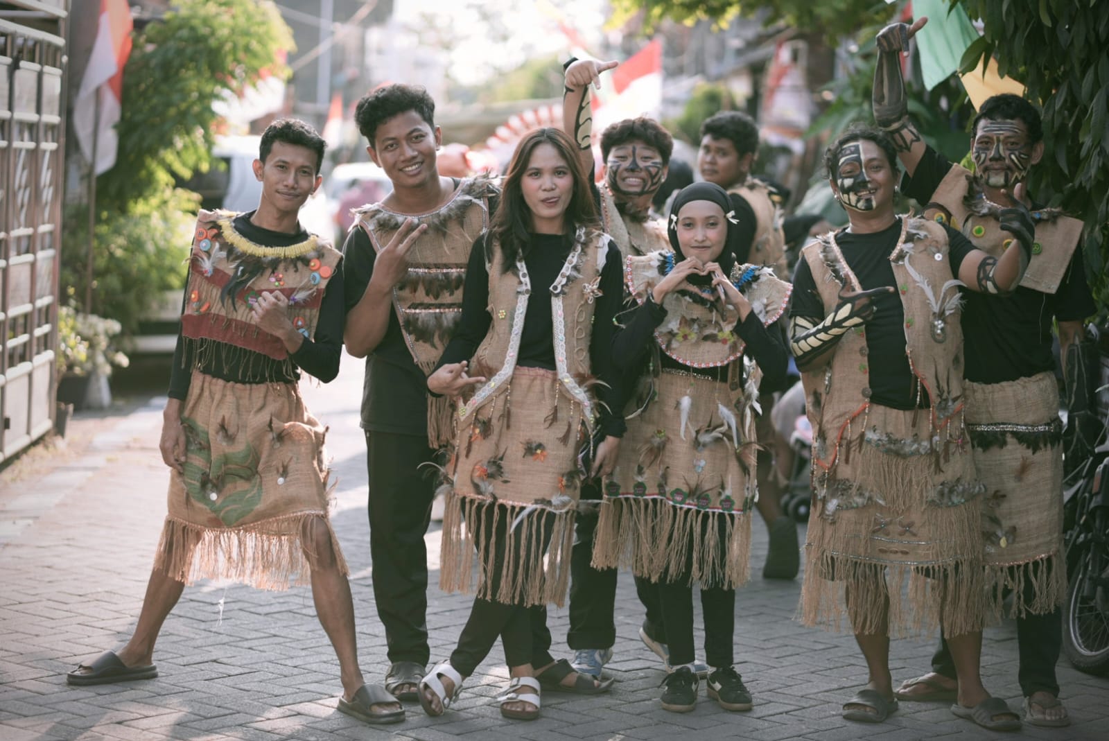 Karnaval HUT RI Ke-81, Warga RW 09 Kelurahan Mojo Gubeng Tampilkan dengan Keunggulan Berbeda dari Tahun Kemarin